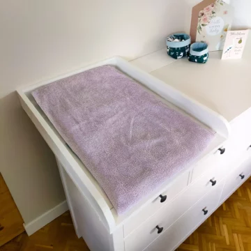 Plan à langer sur-mesure avec extension